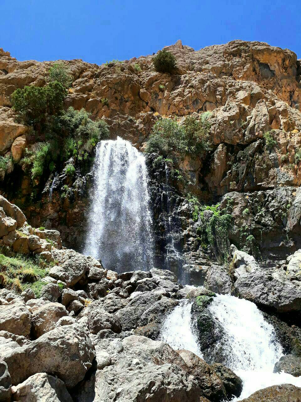 آبشار چکان لرستان